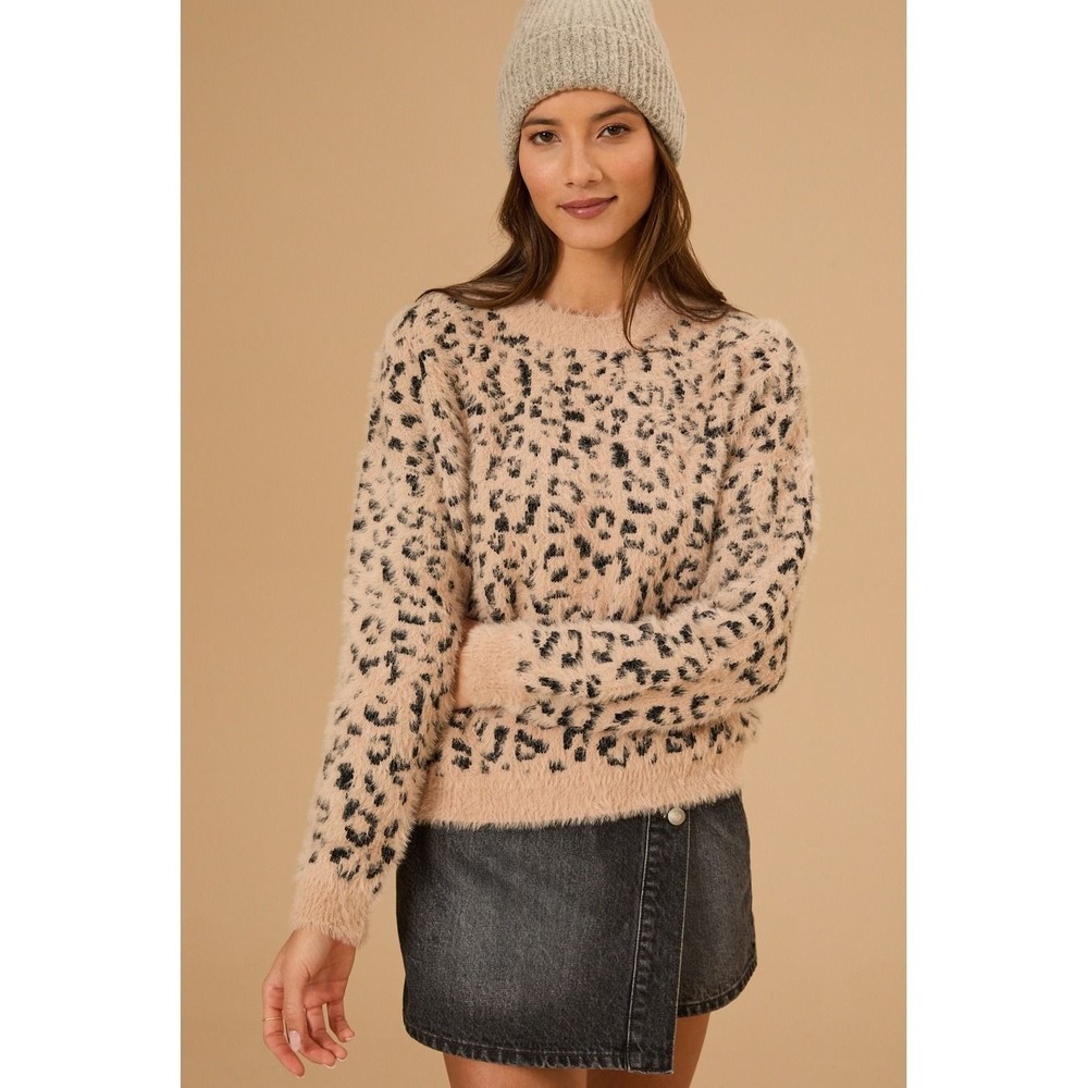 Altar'd State Leopard Print Eyelash Knit Fuzzy Pullover Sweater Size Small
